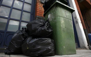 wheelie-bins-blue-bins