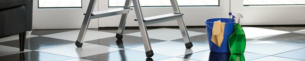Hailo Small Folding Steps being use in domestic situation